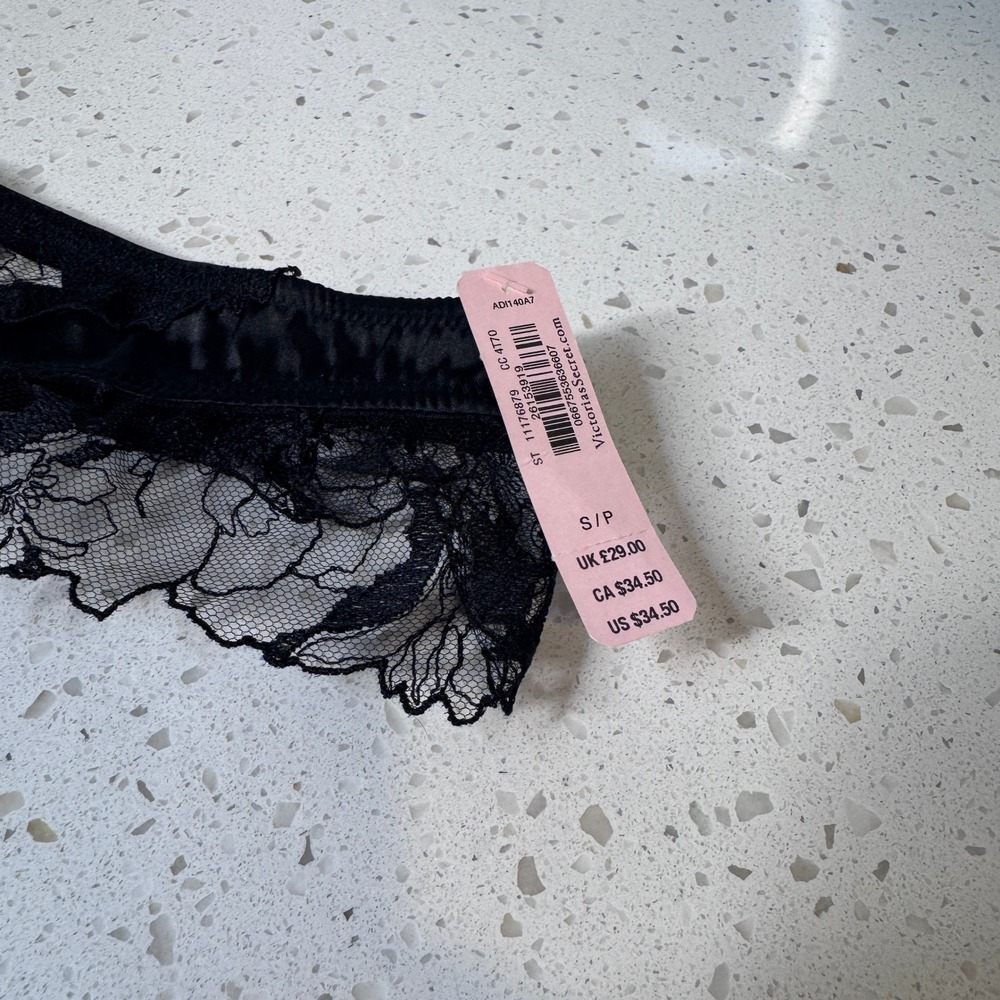 NWT Victoria's Secret Very Sexy Black Lace Strappy Thong Panty Small 11176879